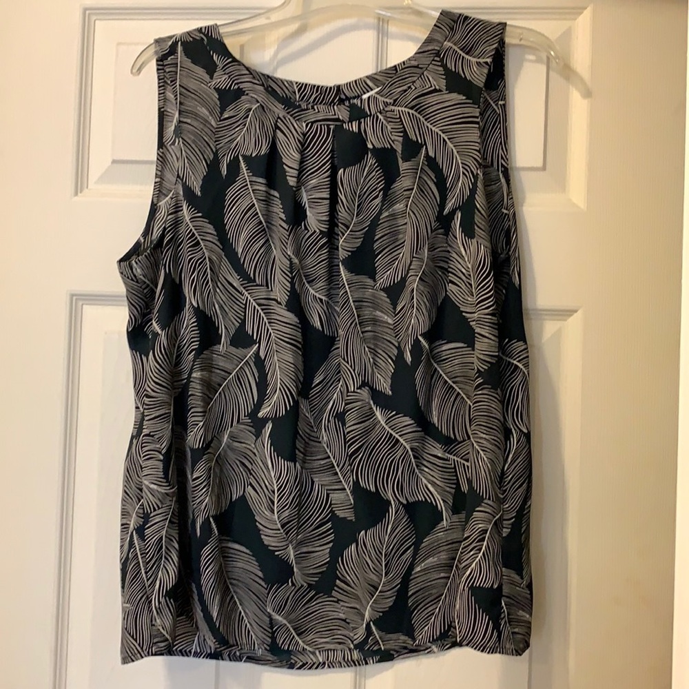 Evergreen leaf/feather print blouse
